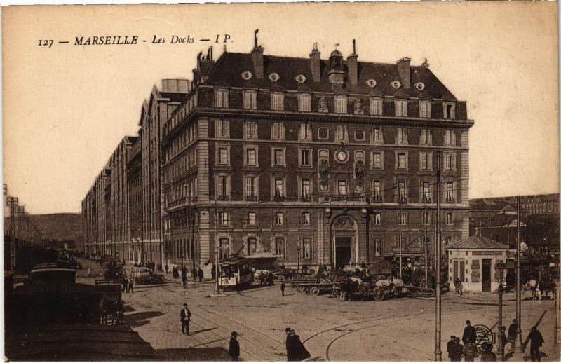 Carte postale ancienne Marseille les docks à Marseille