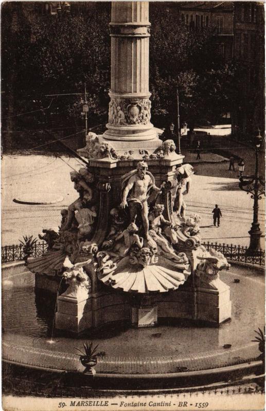 Carte postale ancienne Marseille Fontaine Cantini à Marseille