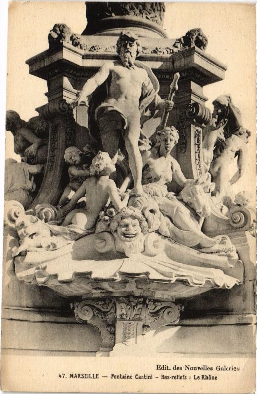 Carte postale ancienne Marseille Fontaine Cantini à Marseille