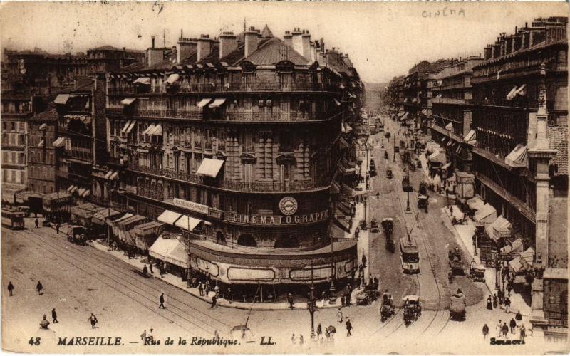 Carte postale ancienne Marseille Rue de la Republique à Marseille