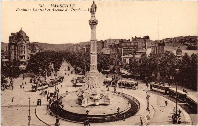 Carte postale ancienne Marseille Fontaine Cantini à Marseille