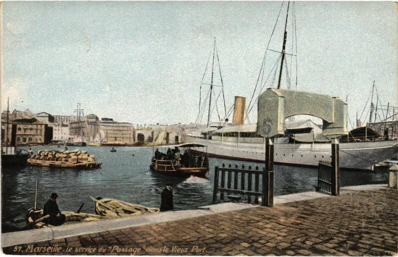 Carte postale ancienne Marseille le service du Passage à Marseille