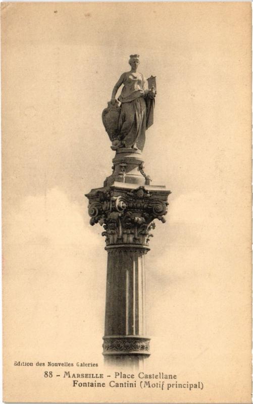 Carte postale ancienne Marseille Fontaine Cantini à Marseille