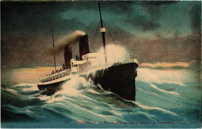 Carte postale ancienne Marseille Transatlantique dans la Tempete à Marseille