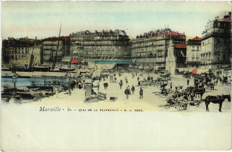 Carte postale ancienne Marseille Quai de la Fraternite à Marseille