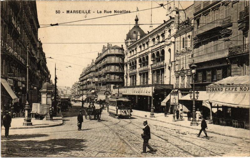 Carte postale ancienne Marseille Rue Noailles à Marseille