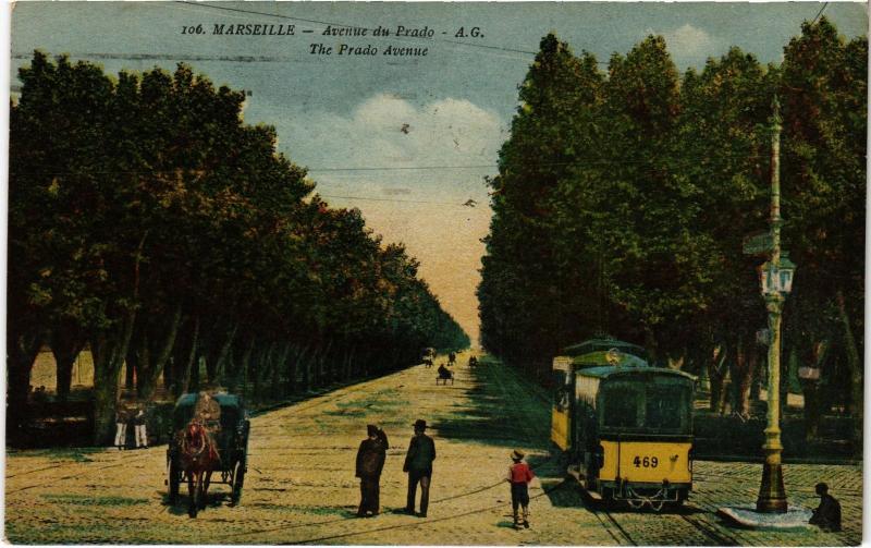 Carte postale ancienne Marseille Avenue du Prado à Marseille