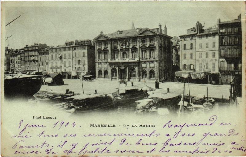 Carte postale ancienne Marseille la Mairie à Marseille