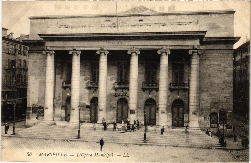 Carte postale ancienne Marseille Opera Municipal à Marseille