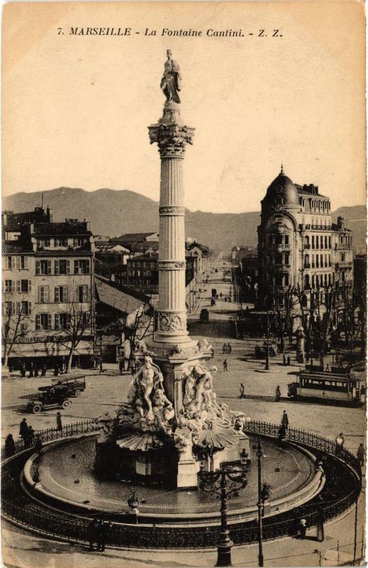 Carte postale ancienne Marseille Fontaine Cantini à Marseille