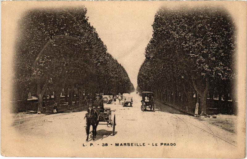 Carte postale ancienne Marseille le Prado à Marseille