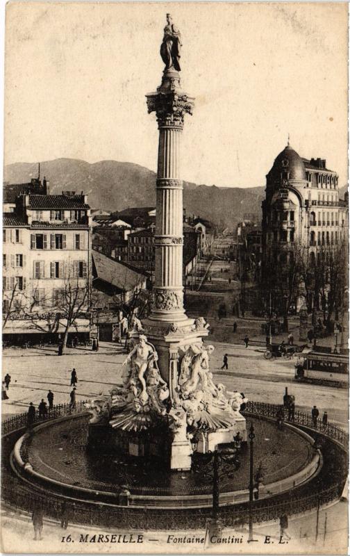 Carte postale ancienne Marseille Fontaine Cantini à Marseille