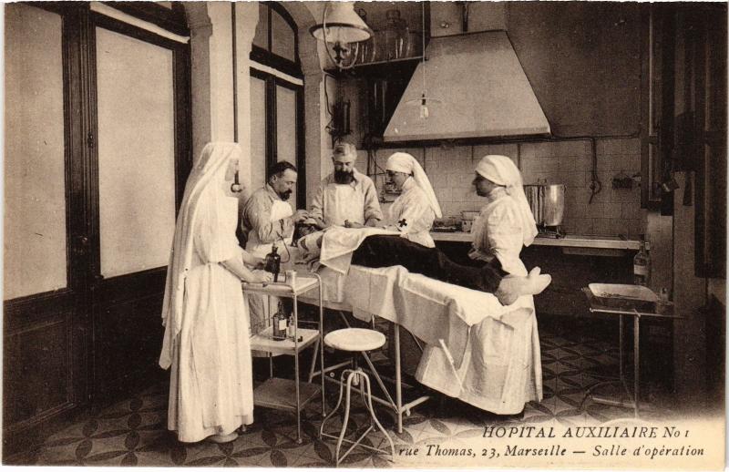 Carte postale ancienne Marseille Hopital Auxiliaire salle d'operation à Marseille