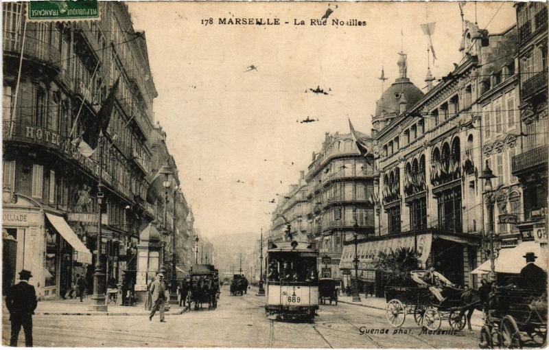 Carte postale ancienne Marseille Rue Noailles à Marseille