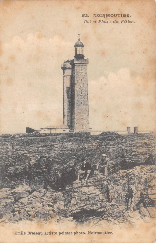 Carte postale ancienne Noirmoutier - Ilot Et Phare Du Pilier