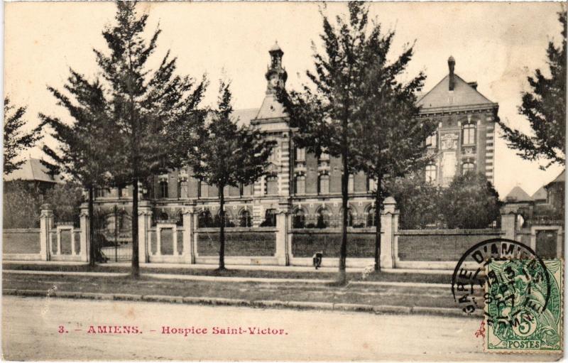 Carte postale ancienne Amiens Hospice Saint-Victor à Amiens