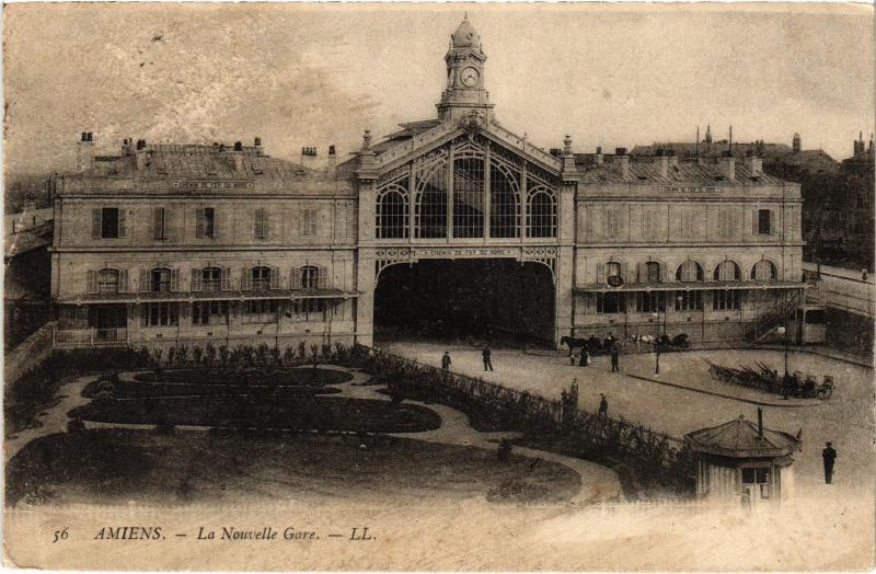 Carte postale ancienne Amiens la gare à Amiens