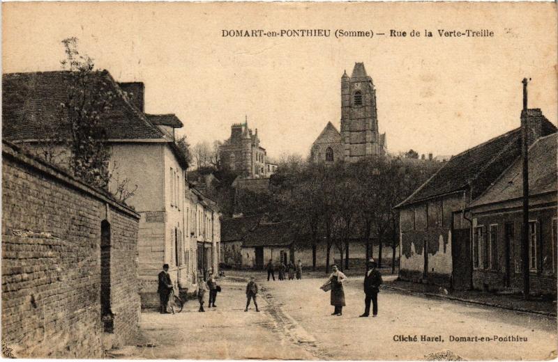 Carte postale ancienne Domart en Ponthieu Rue de la Verte Treille à Domart-en-Ponthieu