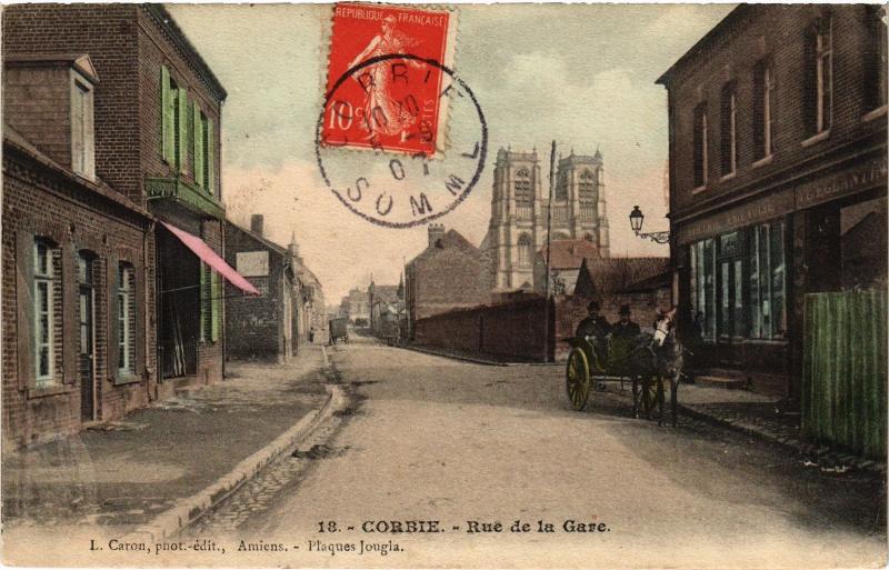 Carte postale ancienne Corbie Rue de la Gare à Corbie