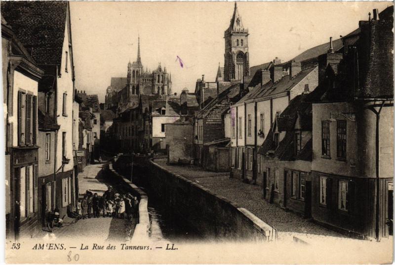 Carte postale ancienne Amiens Rue des Tanneurs à Amiens