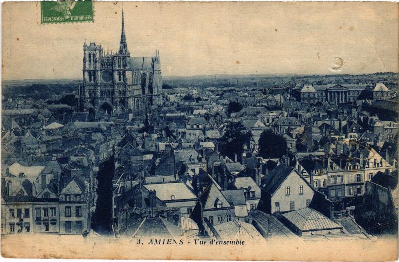 Carte postale ancienne Amiens vue d'ensemble à Amiens