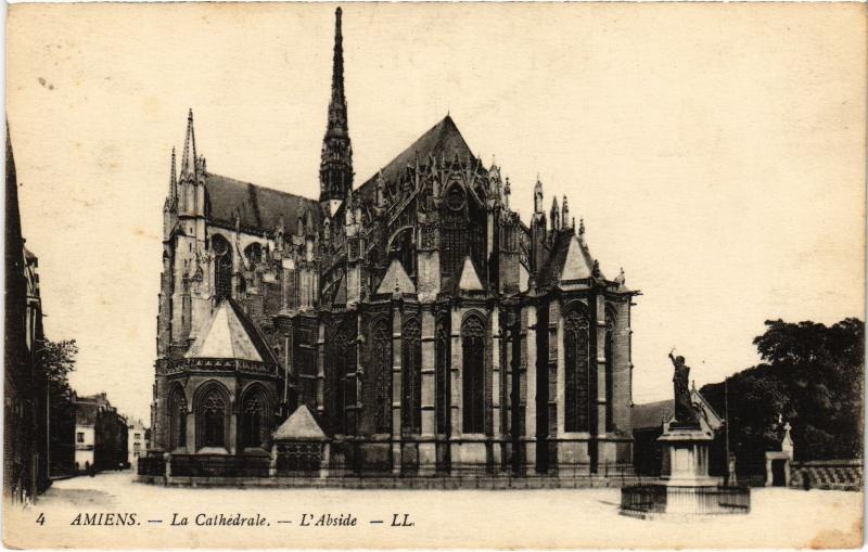Carte postale ancienne Amiens la cathedrale à Amiens