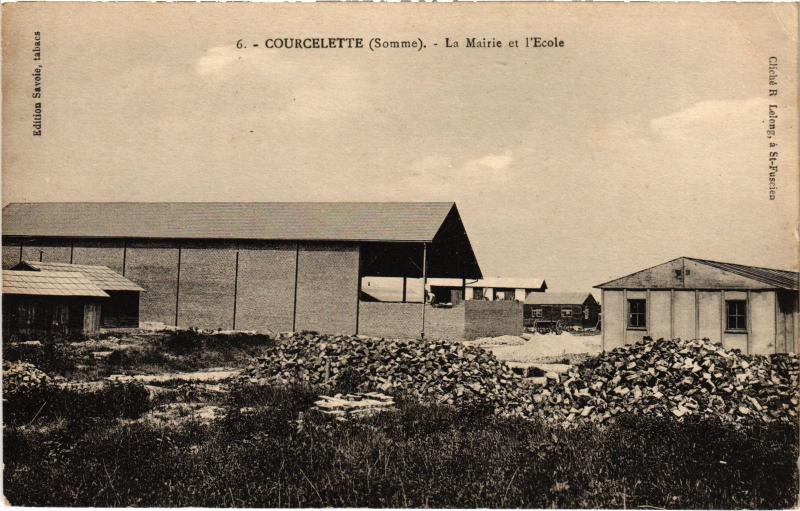 Carte postale ancienne Courcelette la Mairie et Ecole à Courcelette