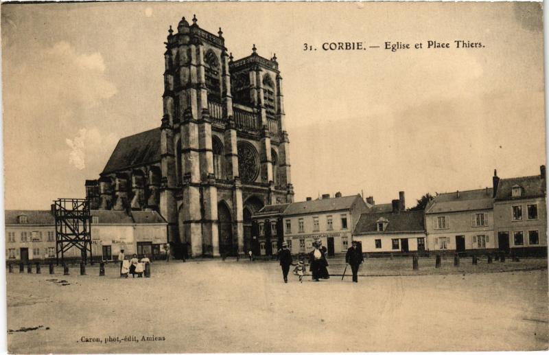 Carte postale ancienne Corbie eglise et Place Thiers à Corbie