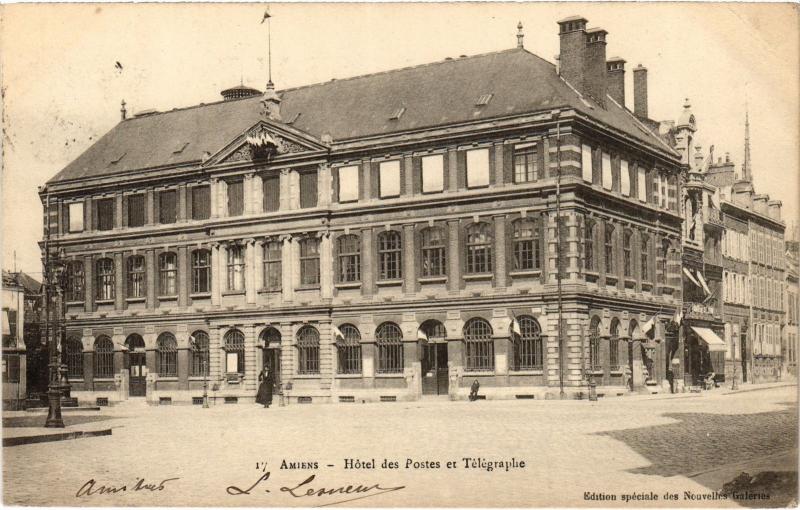 Carte postale ancienne Amiens Hotel des Postes et Telegraphe à Amiens