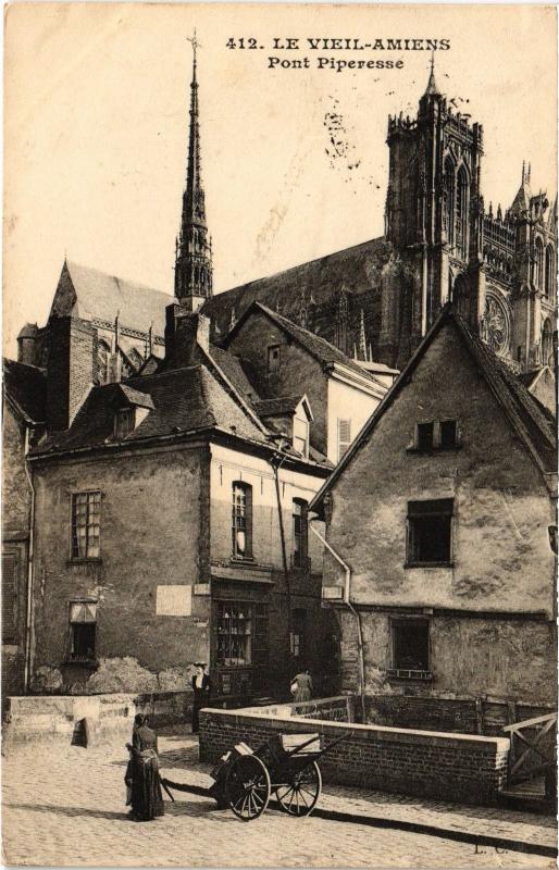 Carte postale ancienne Amiens Pont Piperesse à Amiens