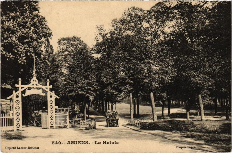 Carte postale ancienne Amiens la Hotoie à Amiens