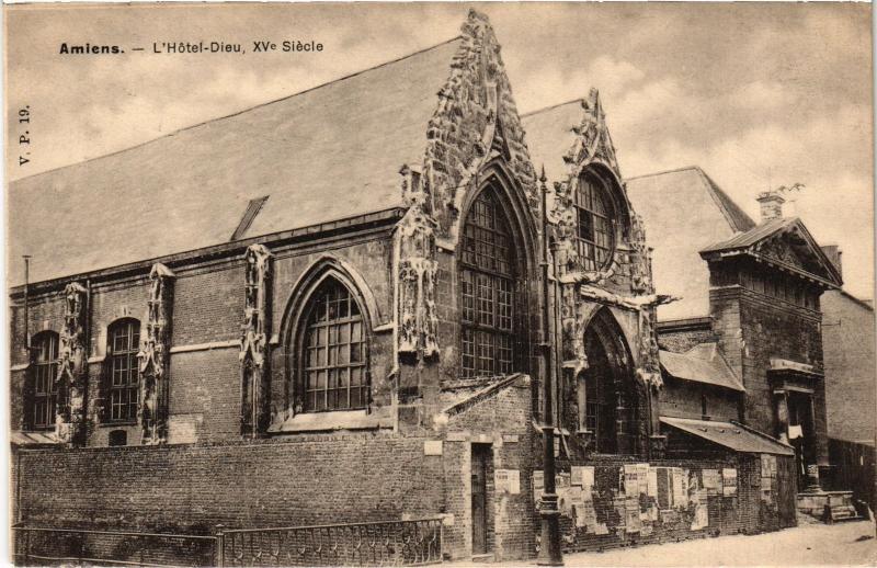 Carte postale ancienne Amiens Hotel Dieu à Amiens