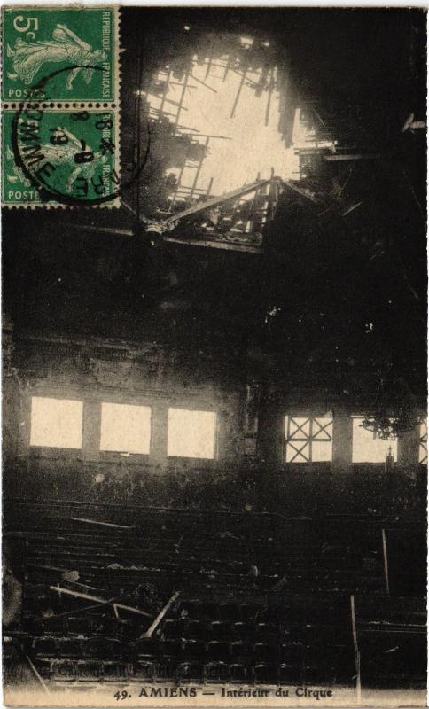 Carte postale ancienne Amiens interieur du Cirque à Amiens