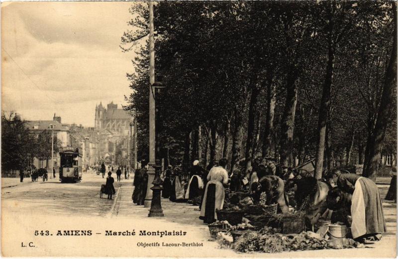 Carte postale ancienne Amiens Marche Montplaisir à Amiens
