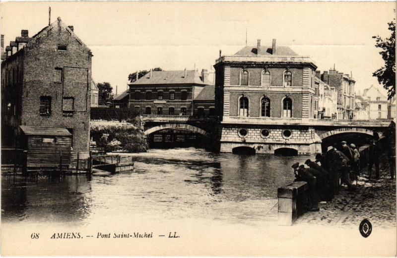 Carte postale ancienne Amiens Pont Saint-Michel à Amiens