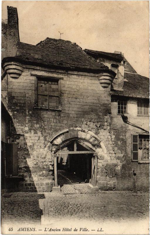 Carte postale ancienne Amiens Hotel de Ville à Amiens