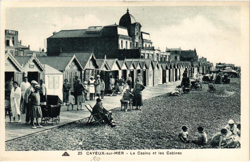 Carte postale ancienne Cayeux le casino et les cabines