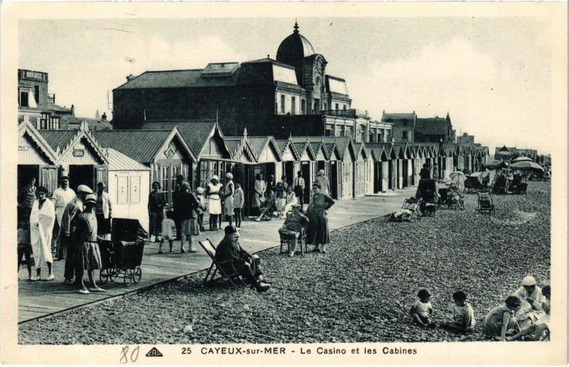 Carte postale ancienne Cayeux le casino et les cabines