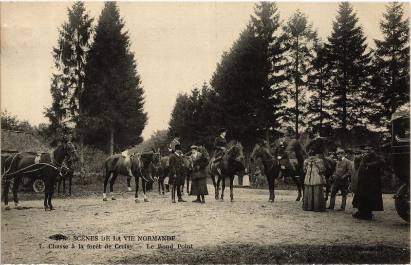 Carte postale ancienne Chasse a la foret de Cerisy à Cerisy