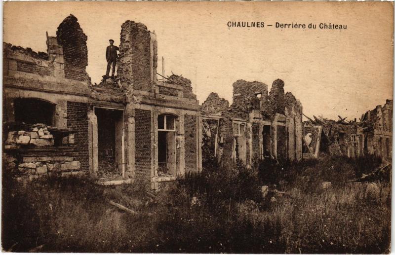 Carte postale ancienne Chaulnes Derriere du chateau à Chaulnes