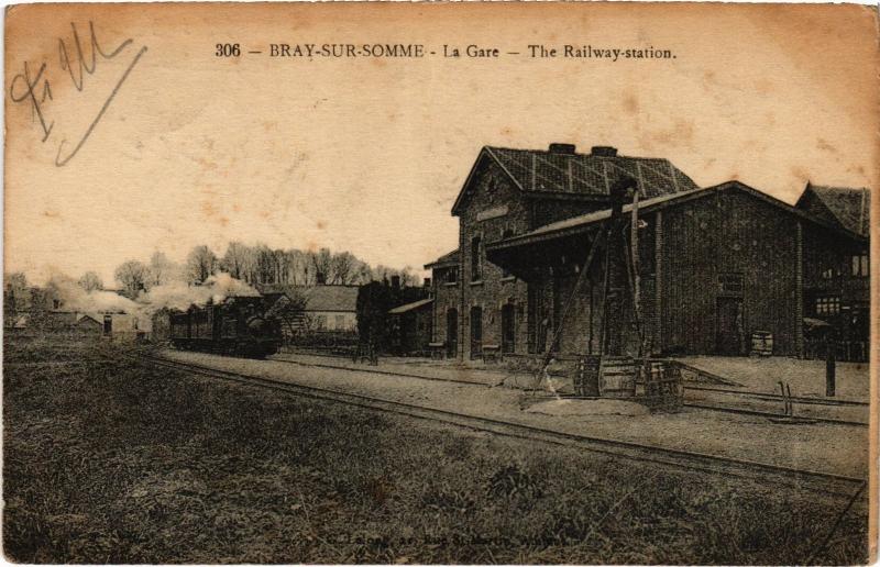 Carte postale ancienne Bray sur Somme la gare à Bray-sur-Somme