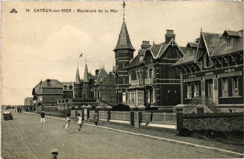 Carte postale ancienne Cayeux Boulevard de la Mer