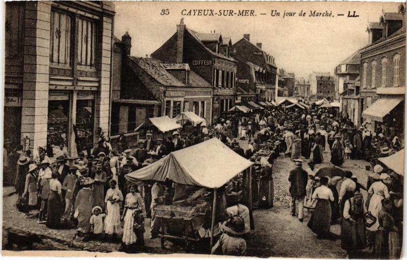 Carte postale ancienne Cayeux un jour de marche