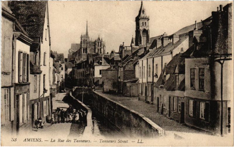 Carte postale ancienne Amiens Rue des Tanneurs à Amiens
