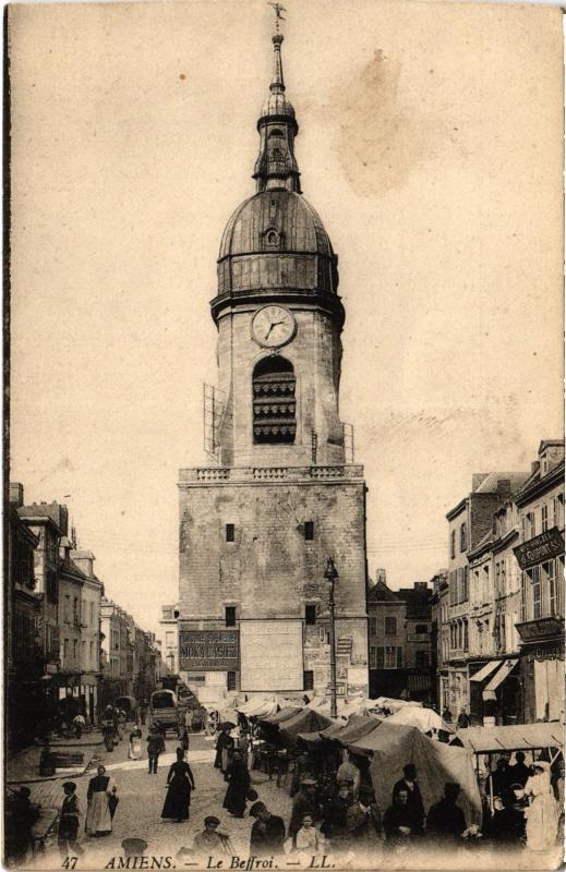 Carte postale ancienne Amiens le Beffroi à Amiens