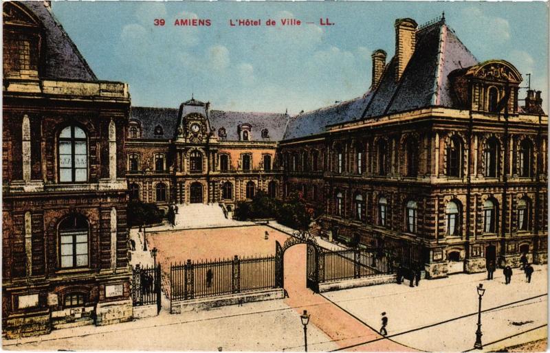 Carte postale ancienne Amiens Hotel de Ville à Amiens