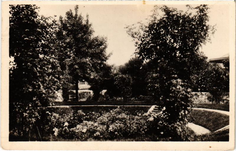 Carte postale ancienne Albert une roseraie au Jardin public à Albert