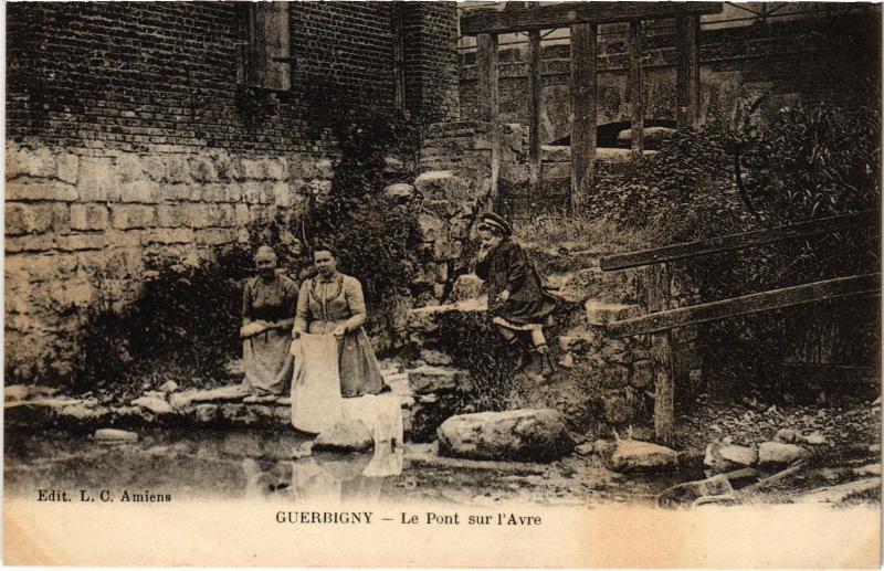 Carte postale ancienne Guerbigny le pont sur l'Avre à Guerbigny