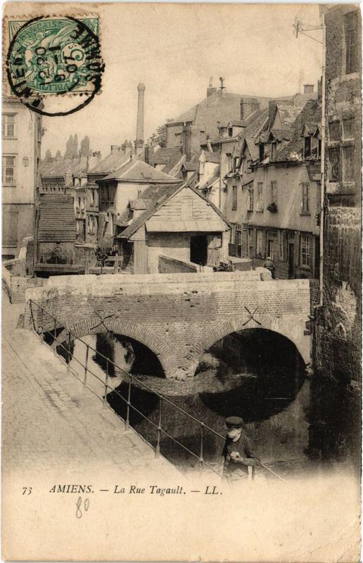Carte postale ancienne Amiens Rue Tagault à Amiens