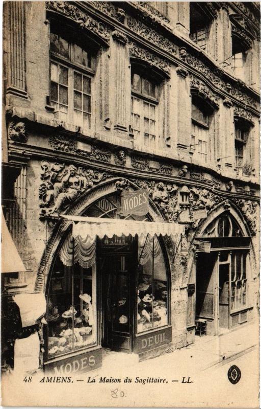 Carte postale ancienne Amiens Maison du Sagittaire à Amiens
